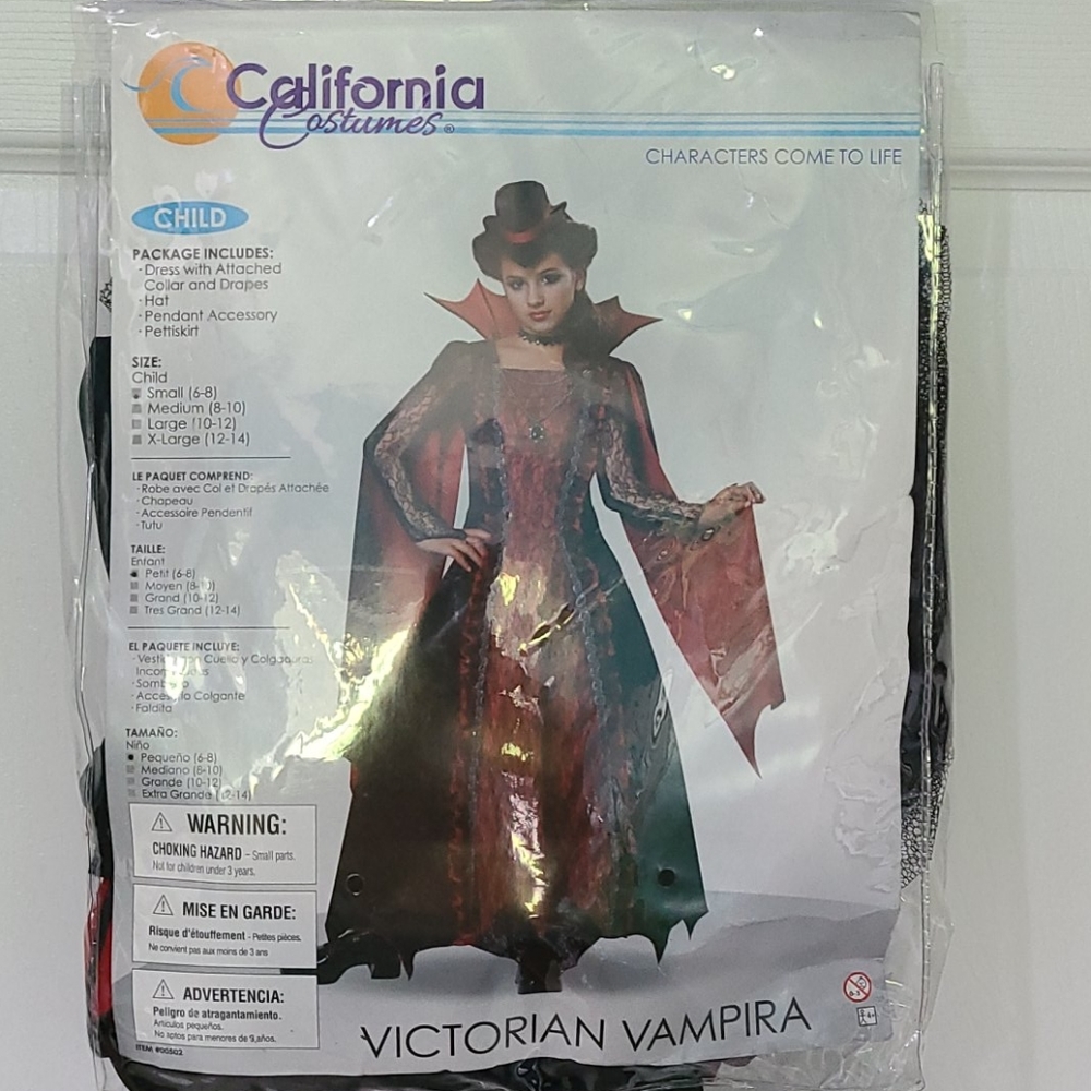 💥3/$48💥California costumes victoria vampira